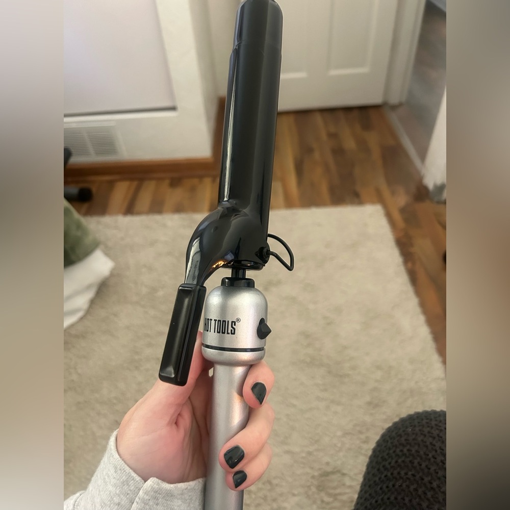 Hot Tools Black and Silver Curling Iron